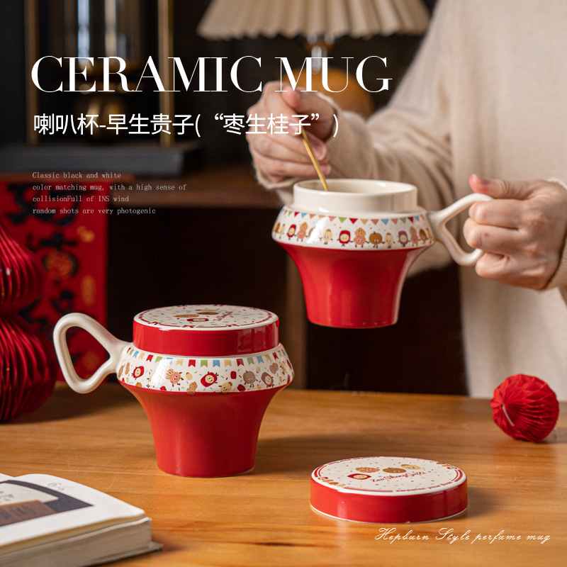 Coffee Or Tea Please - クリエイティブなセラミック製コーヒーカップ（蓋付き、赤色）朝食のミルクドリンク、繊細なアフタヌーンティー、フラワーティーに最適、カップルへのプレゼントにぴったり