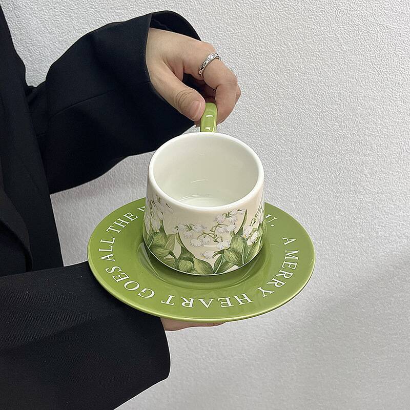 ヴィンテージ油絵風スズラン柄コーヒーカップ＆プレートセット、 - Valley Tea And Coffee のレビューと価格