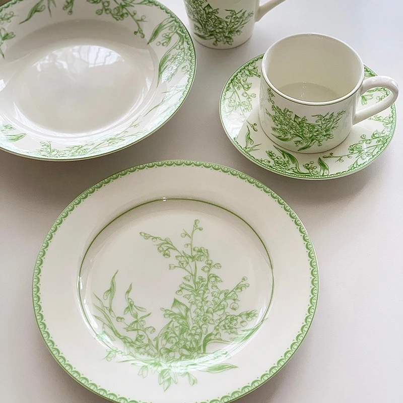 植物モチーフの陶磁器コーヒーセット、スズラン柄のマグカップと - Valley Tea And Coffee のレビューと価格