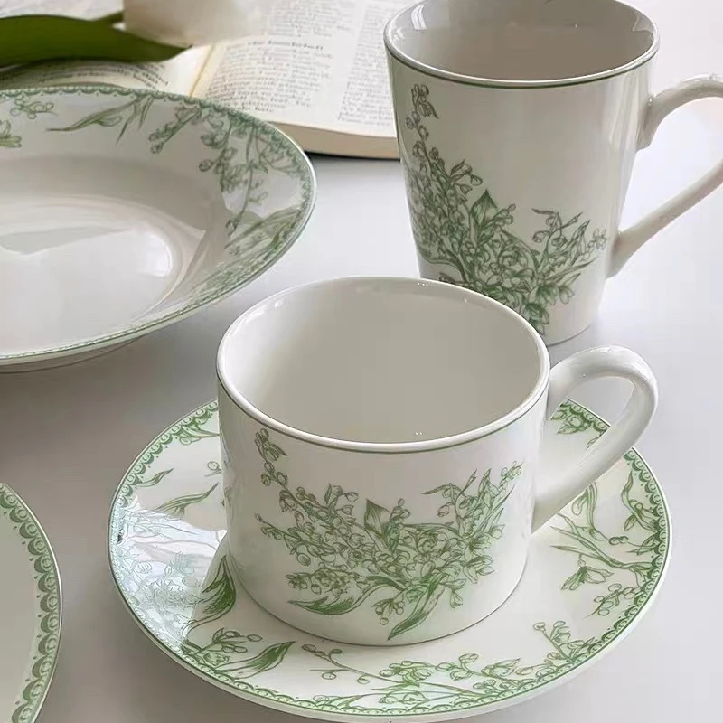 植物モチーフの陶磁器コーヒーセット、スズラン柄のマグカップと - Valley Tea And Coffee のレビューと価格