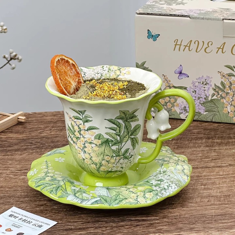 スズランの花が咲くアフタヌーンティーセット - 精巧な高級陶 - Valley Tea And Coffee のレビューと価格
