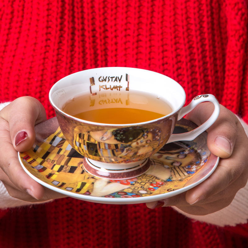 世界的に有名な画家グスタフ・クリムトの油絵「接吻」アートワー - Coffee Tea World のレビューと価格