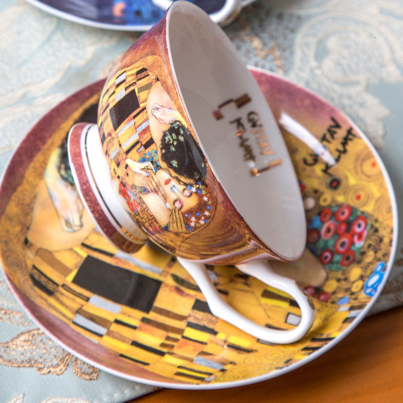 世界的に有名な画家グスタフ・クリムトの油絵「接吻」アートワー - Coffee Tea World のレビューと価格